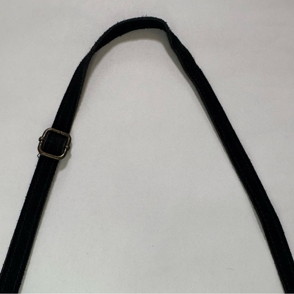 Black Genuine Leather Crossbody Bag Made in Italy - Picture 6 of 16